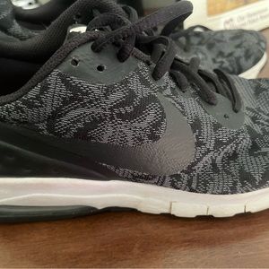 Nike women’s shoes